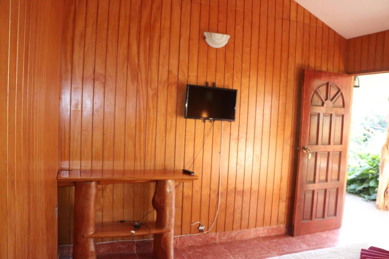 Hostal Avareipua 앙가로아 외부 사진