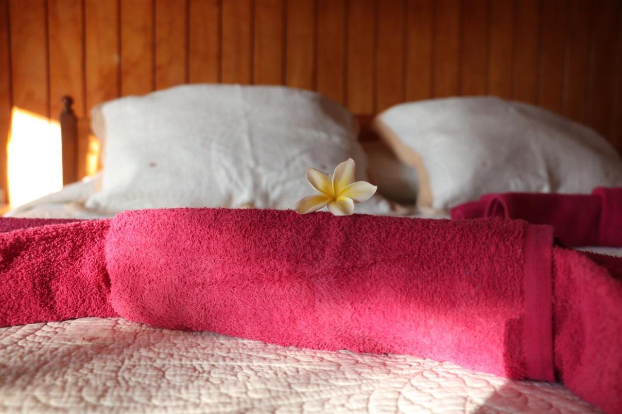 Hostal Avareipua 앙가로아 외부 사진
