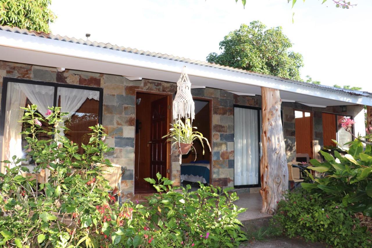Hostal Avareipua 앙가로아 외부 사진