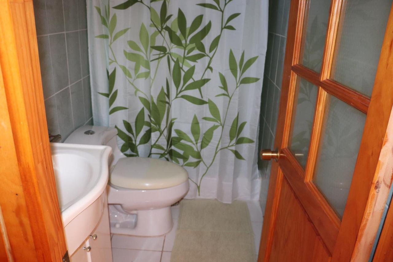Hostal Avareipua 앙가로아 외부 사진